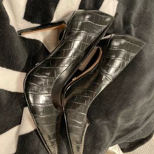 BRAND NEW zara heels